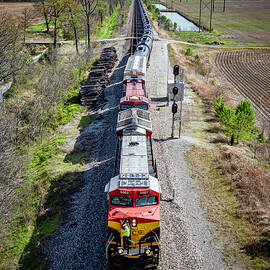  CSX B622 pulls out of the siding at the north end of Rankin Ky by Jim Pearson