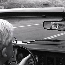 David Hockney on Mulholland Drive, Los Angeles 1986 by Michael Chiabaudo