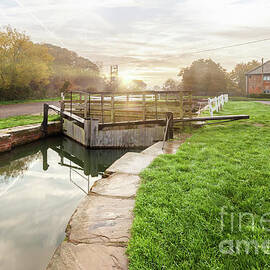 Dilham Canal and Lock in North Walsham Norfolk by Simon Bratt