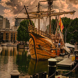 Docked Discovery by Raymond Hill