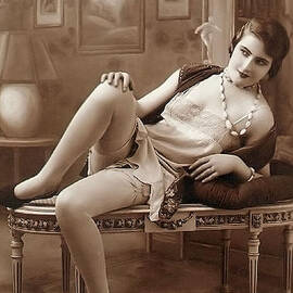 Early 20th century European erotica 3