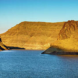 Early Fall Lake Owyhee       