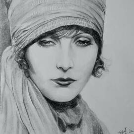 Greta Garbo 2 by Elaine Berger