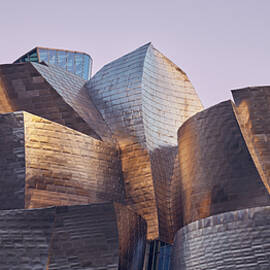 Guggenheim Crown by Peter Boehringer