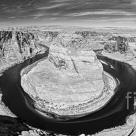 Horseshoe Bend in Black and White by Henk Meijer Photography