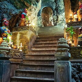 Huyen Khong Cave Entrance by Alexey Stiop