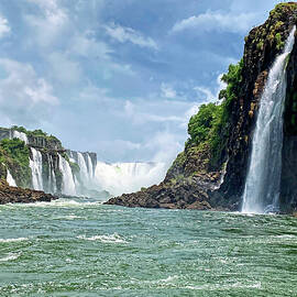 Iguassu Falls Scene