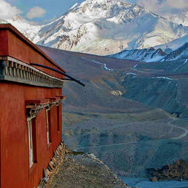 In the Shadow of the Greater Himalayas by Leslie Struxness