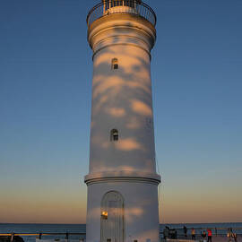Kiama Lighthouse At Sunset by Suzanne Luft