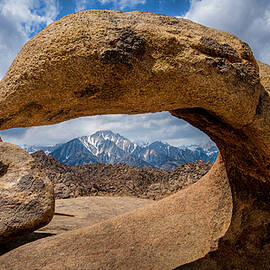 Lone Pine Peak framed by Mobius Arch in the Alabama Hills by Harry Beugelink