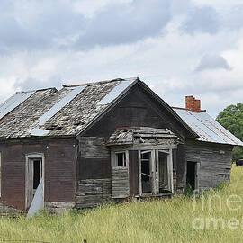 Lost Prairie Home by Linda Brittain