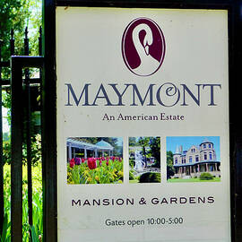 Maymont Sign by Arlane Crump