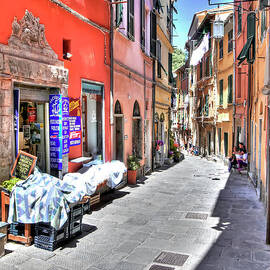 Narrow Alley - Portovenere - Italy by Paolo Signorini