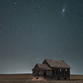 Nebraska Nights - Comet 12p/Pons-Brooks by Darren White