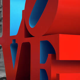 New York LOVE Sculpture