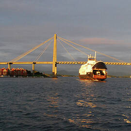 Norwegian bridges and ferries again by Juergen Hess