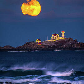 Nubble December Moon by Benjamin Williamson