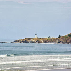Oregon Coast Yaquina Head Lighthouse by Scott Pellegrin