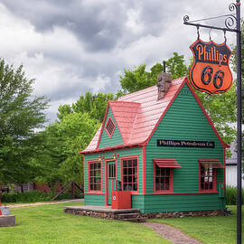Phillips 66 - Red Oak II - Route 66 by Susan Rissi Tregoning