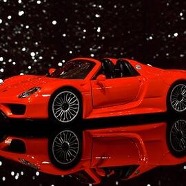 Porsche 918 Spyder  by Neil R Finlay