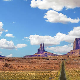 Road to Monument Valley by Rebecca Herranen