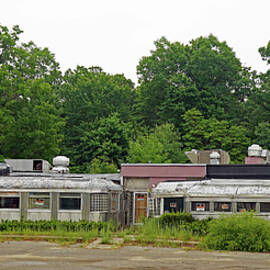 Rosies Diner In Rockford Michigan by Rick Rosenshein