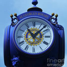 Rotary Club Clock, Hamilton, Bermuda by Poet's Eye