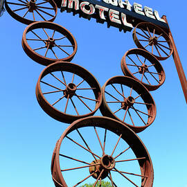Route 66 Roadtrip - Wagon Wheel Motel by Matt Richardson