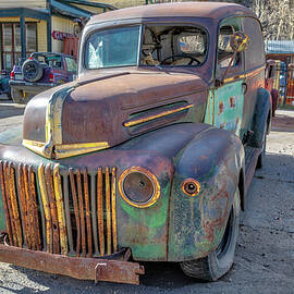 Rusty Ford by Lorraine Baum