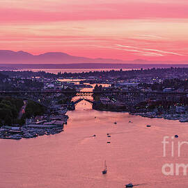 Seattle Lake Union Summer Sunset by Mike Reid