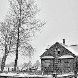 Snow At This Old House - Black And White by Beautiful Oregon