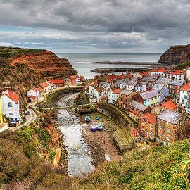 Staithes, Yorkshire, England by Paul Thompson
