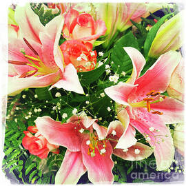 Stargazer Lilies by Nina Prommer