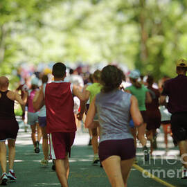 Street Runner Marathon