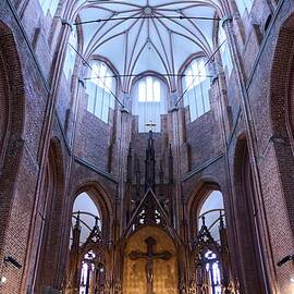 The altar. Sv. Petera baznica. Riga 2024 by Jouko Lehto