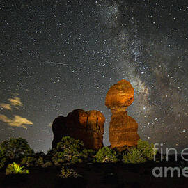 The Milky Way at Balanced Rock by Broken Soldier