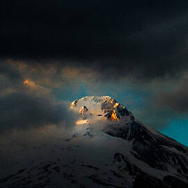 The Peak by Alex Hinson