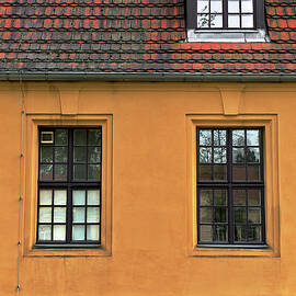 three by four, symmetry as well as asymmetry of beautiful colored walls with its windows, Berlin by Camaverick