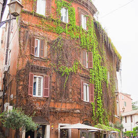 Trastevere street cafe by Stefano Senise