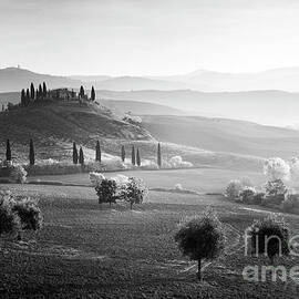 Val D'Orcia, Tuscany, Italy by Justin Foulkes