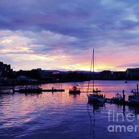 Victoria Sunset 6 by Connie Sloan