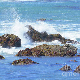Waves Upon Rocks 9 by Connie Sloan