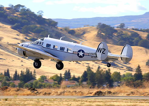 John King - 1957 Twin Beech E185 Climbing Out N5867 John King - 1957 Twin Beech E185 Climbing Out N5867