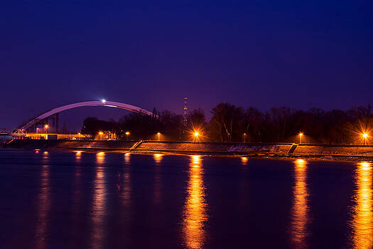 Newnow Photography By Vera Cepic - Quay lanterns with new bridge across the Danube Newnow Photography By Vera Cepic - Quay lanterns with new bridge across the Danube