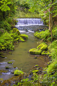 Mariusz Talarek - Goit Stock Waterfall Mariusz Talarek - Goit Stock Waterfall