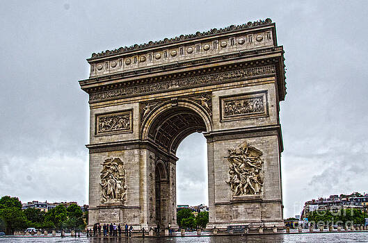 Pravine Chester - Arc de Triomphe Pravine Chester - Arc de Triomphe
