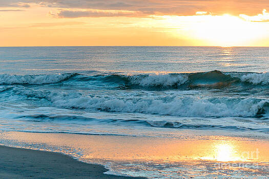 DJ Laughlin - Atlantic Ocean Sunrise Myrtle Beach DJ Laughlin - Atlantic Ocean Sunrise Myrtle Beach