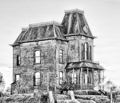 Paul W Sharpe Aka Wizard of Wonders - Bates Motel Haunted House Black and White Paul W Sharpe Aka Wizard of Wonders - Bates Motel Haunted House Black and White
