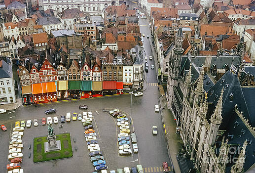 Bob Phillips - Bruges Market Square Bob Phillips - Bruges Market Square
