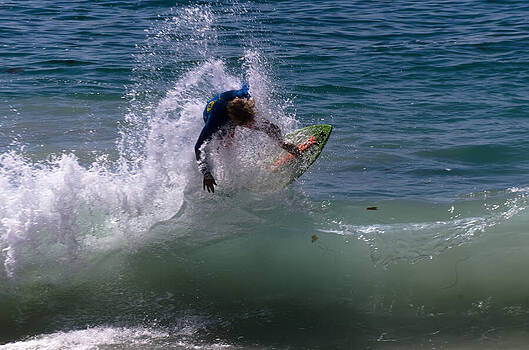 Robert VanDerWal - Wave A Crashing Robert VanDerWal - Wave A Crashing
